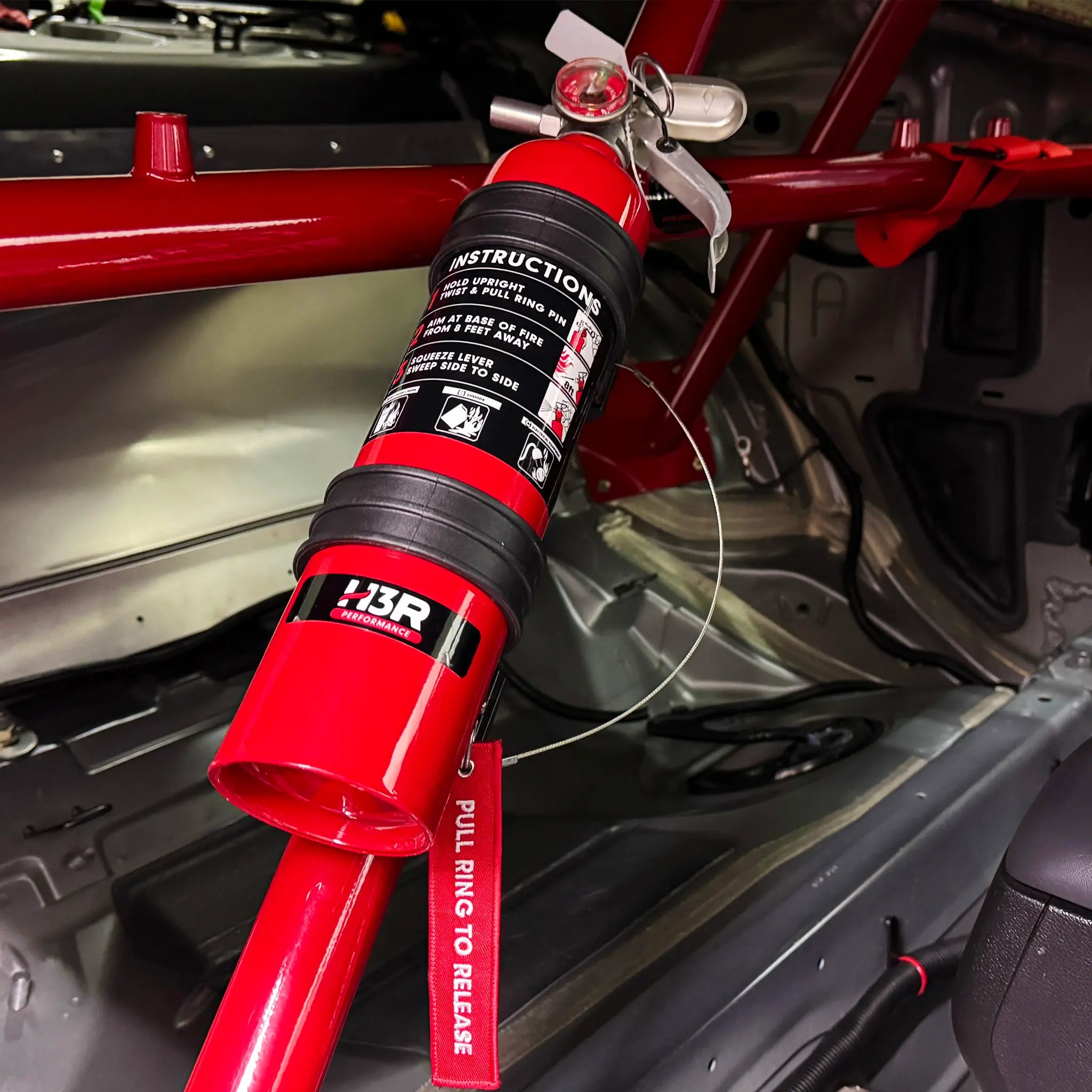 Extreme Duty Roll Bar Bracket and
MaxOut Dry Chemical Car Fire Extinguisher - 2.5 lb.